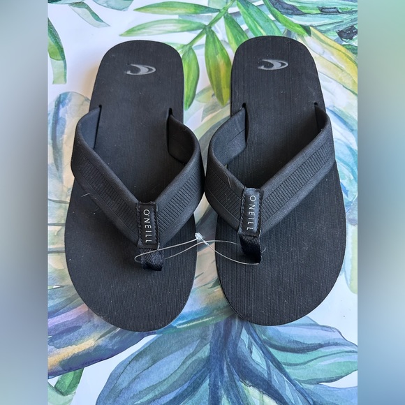 O'Neill Other - O’Neill flip flops - Black NWOT